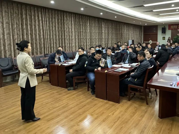 ѵ���Žᣬ���������������ܡ����й���8463�����ʹ� (�ɷ����޹�˾)-Official website�����и߲�����ְԱ��ѵԲ������